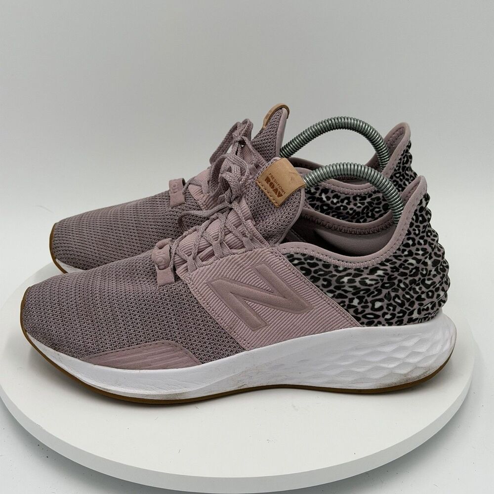 New Balance Womens Fresh Foam Roav Pink Leopard Running Shoes Sneakers Size 9.5B - Picture 1 of 8